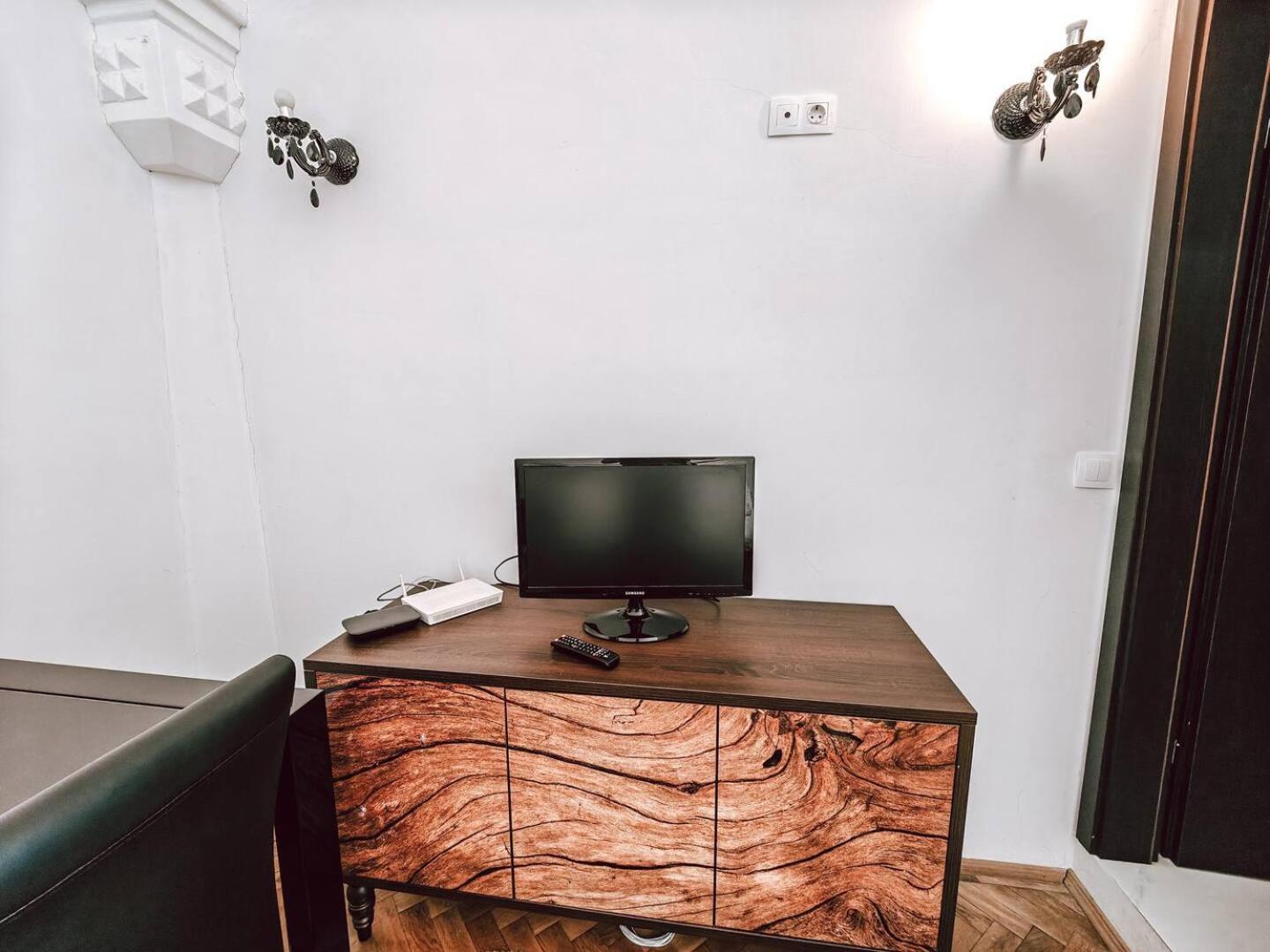 Berindei Studio - City Center - Private Parking Kolozsvár Kültér fotó